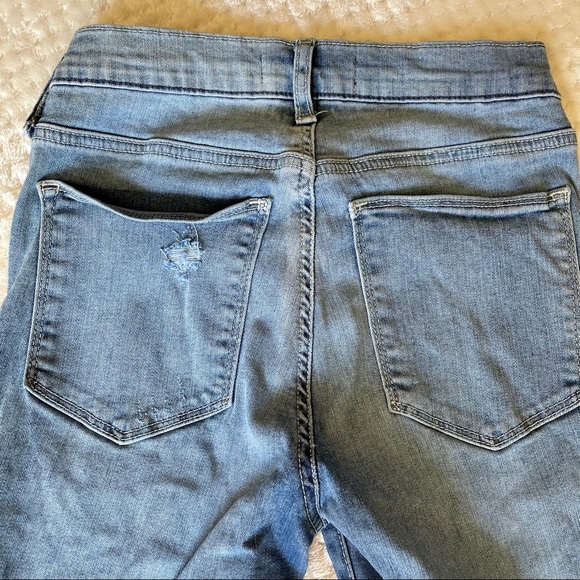 Gap Distressed Jeggings - Picture 6 of 6